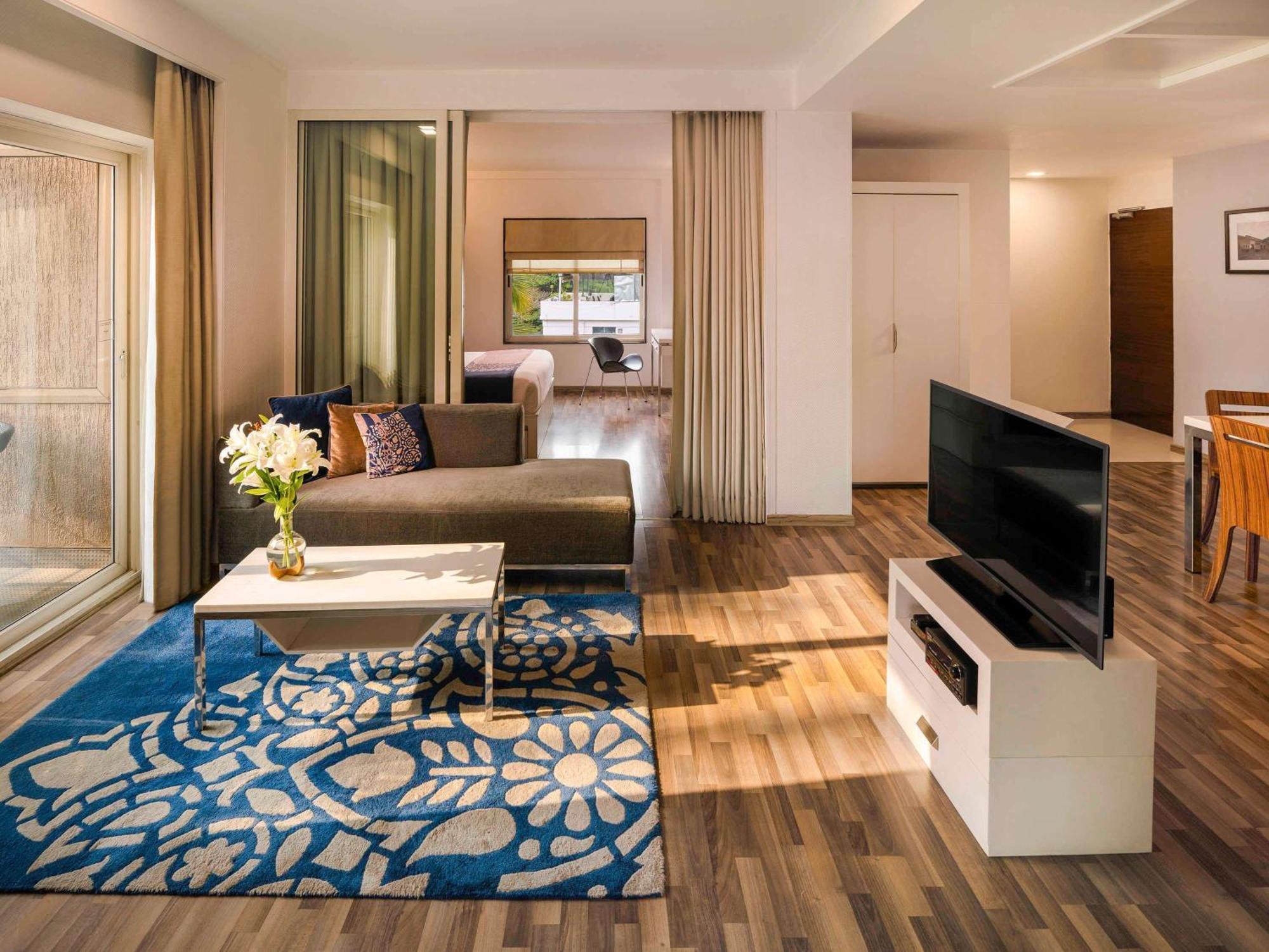 Grand Mercure Bangalore - An Accor Brand Exteriör bild