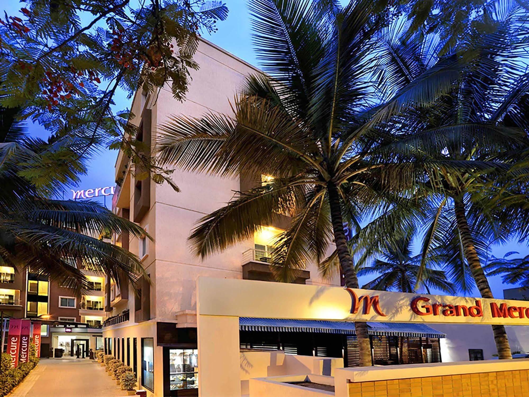 Grand Mercure Bangalore - An Accor Brand Exteriör bild